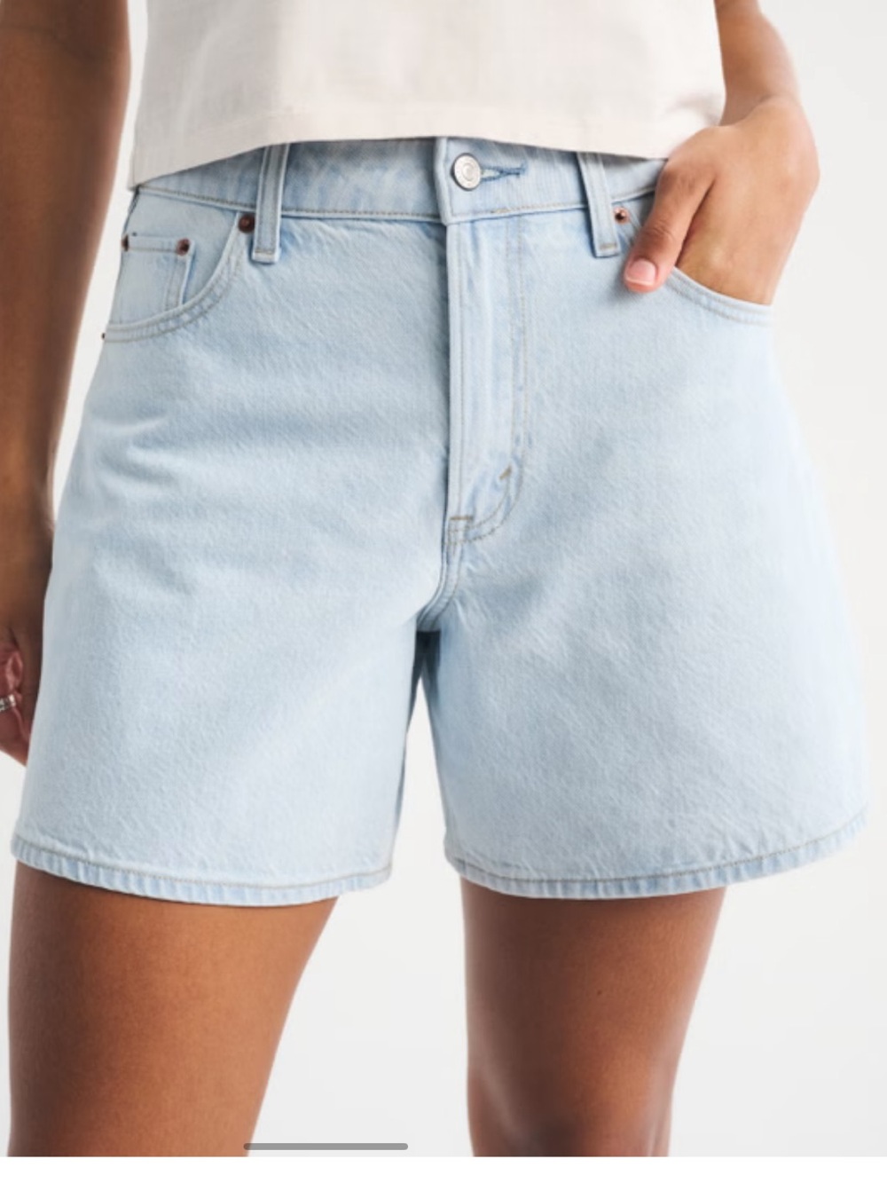 Abercrombie & Fitch Curve Love High Rise Loose Short - Picture 2 of 8